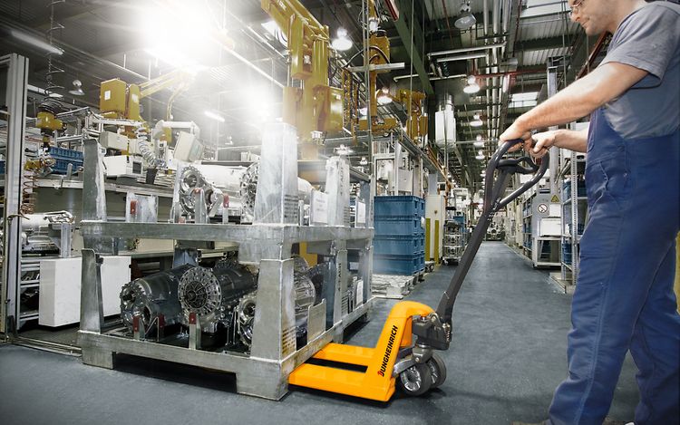 Handpallettruck of elektrische transpallet 01