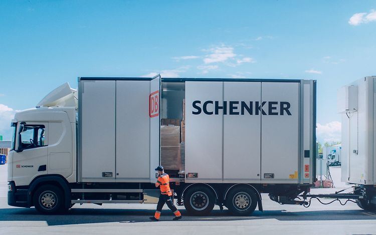 DE Schenker Titel Picture