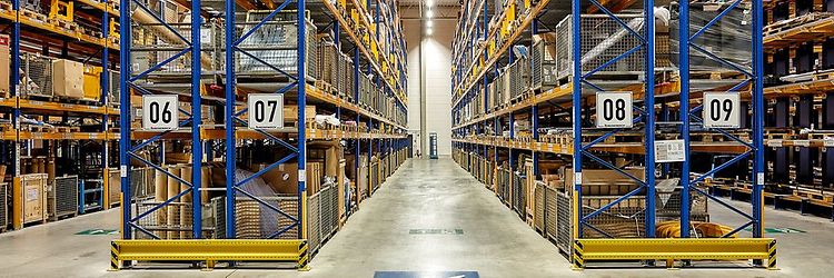 Höglager med ställage från Jungheinrich