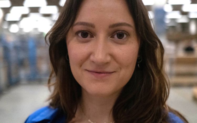 Tessa, Mjukvaruutvecklare för mobil robotteknik på Jungheinrich.