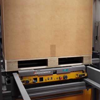 Multi-depth stacker crane - Bild 2