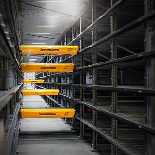 Automaattinen Miniload Shuttle