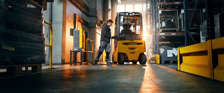 Praktische tips om energiezuinig te werken met intern transport