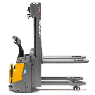 ERC-1zi_Studio_--_ERC112zi-lifted-forks_[MAM-64656].webp