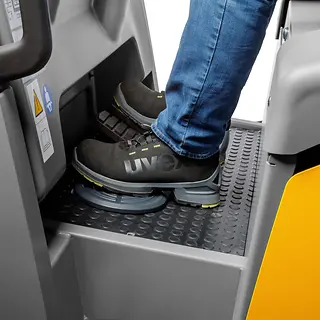 EFX-4_Detail_--_Fußposition_[MAM-60369].webp