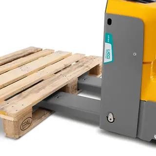 EJE-M_Studio_--_EJE-M15-Pallet_[MAM-62905].webp
