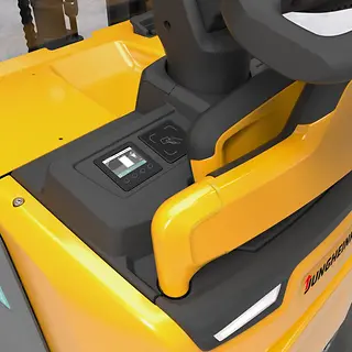 ERC-2-z_Detail_--_Cockpit_[MAM-55613].webp
