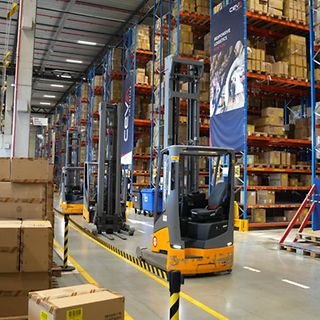 Ceva Logistics Jungheinrich reachtruck