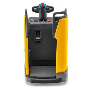 ERE-2i_Studio_--_ERE225i-drivers-spot_[MAM-56033].webp