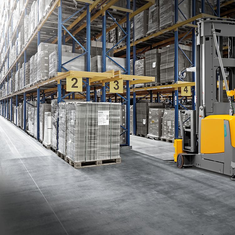 Entrepôt semi-automatisé