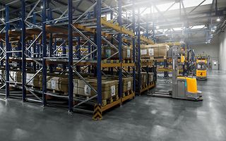 Billede af lagerautomatisering med agv fra Jungheinrich