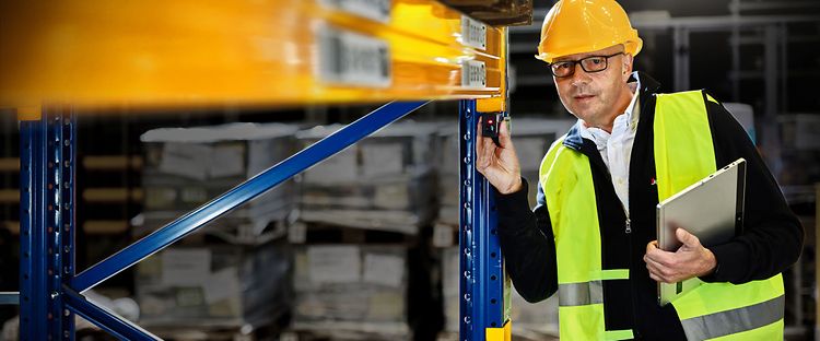 Article 06 - Rack Maintenance Photo1