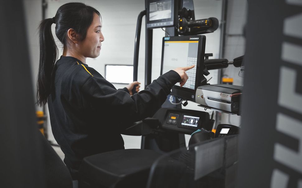 Digital Products, CMYK_61544