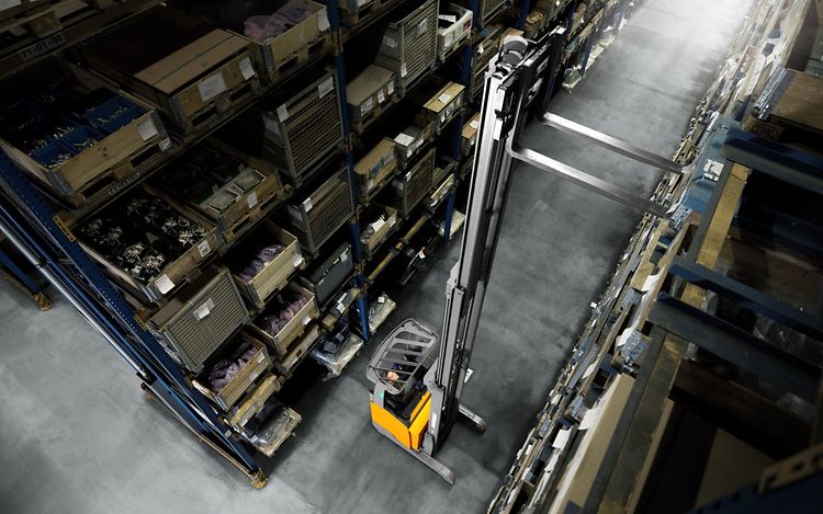 Teaser heftruck mast - Uitgeschoven masthoogte