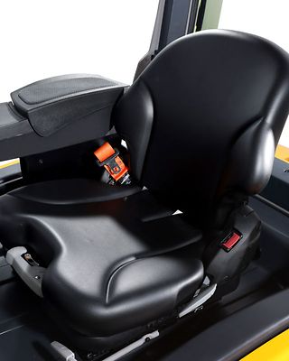 เบาะที่นั่งคนขับและเข็มขัดนิรภัย (Driver’s seat & safety belt)