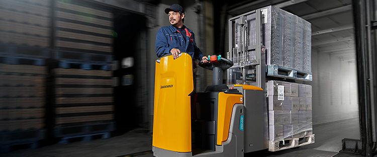 Teaser 2 Picture Used Forklifts Li-Ionen