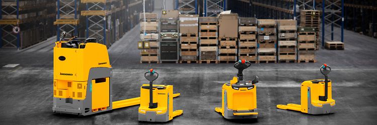 สแตกเกอร์ไฟฟ้ายืนขับ ต่างจากแฮนด์ลิฟท์ไฟฟ้ายืนขับ