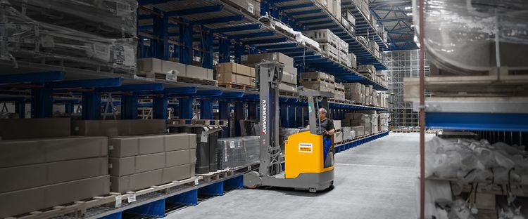 รู้จักสินค้าคงคลัง คืออะไร ประเภท และการจัดการแบบมืออาชีพ