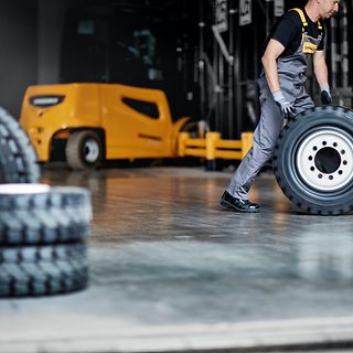 เวที เรนเจอร์โรล เรด