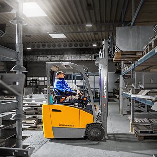 EFGBA115_[MAM-60336]