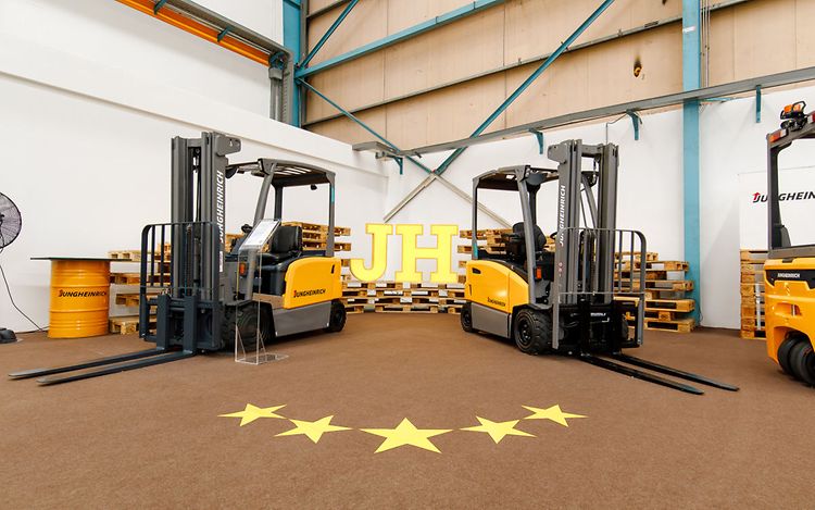 โฟล์คลิฟท์มือสอง