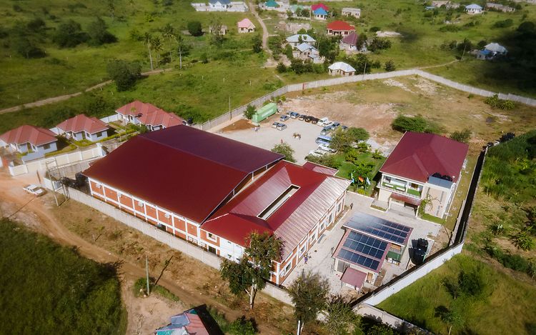 Construction of the medicine warehouse in cooperation with action medeor