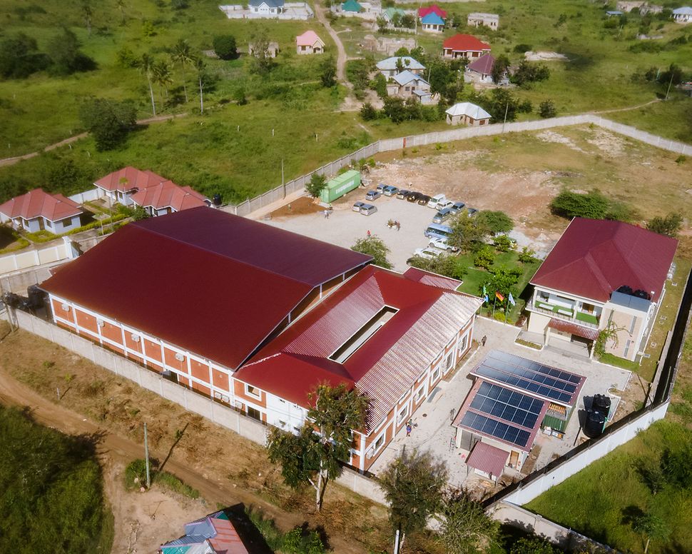 Construction of the medicine warehouse in cooperation with action medeor