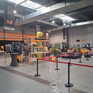 Halle 16