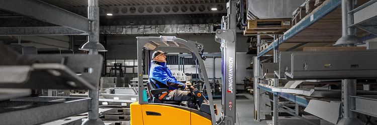 เทคนิคการขับรถโฟล์คลิฟท์