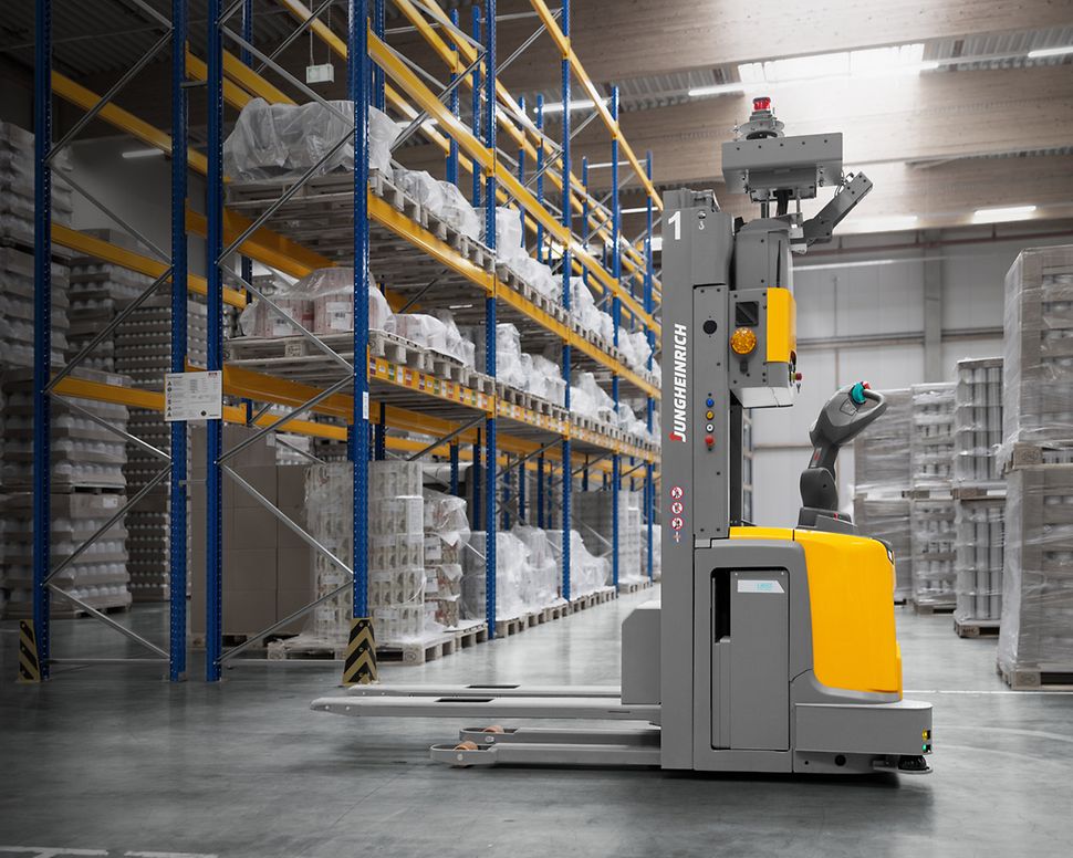 Picture Stage Teaser anona