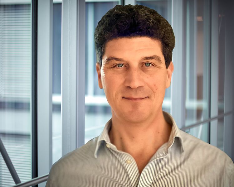 Portrait von Günther Hörbst