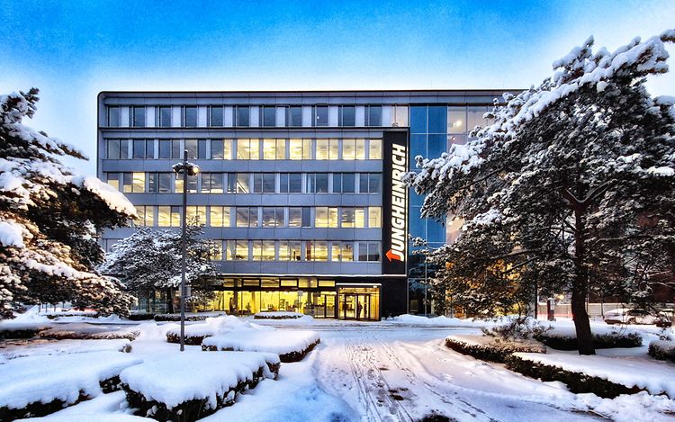 Picture_Konzernzentrale_Schnee