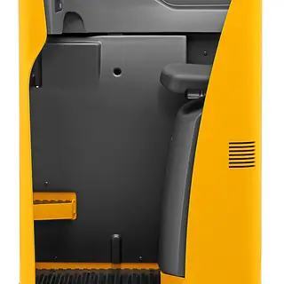 ESE-1_Studio_--_ESE120-Back_[MAM-62154].webp