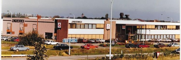 50 jaar JHBE - Ambachtenlaan 44 - Gebouw