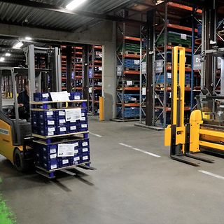 Nedschroef - magazijntrucks