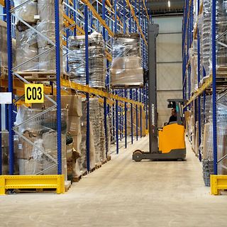 Reachtruck bij Tuincentrum de Bosrand