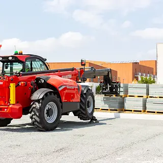 application_construction_telehandler_mt_1335_manitou_038.webp