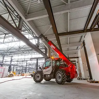 application_construction_telehandler_mt_1335_manitou_069.webp