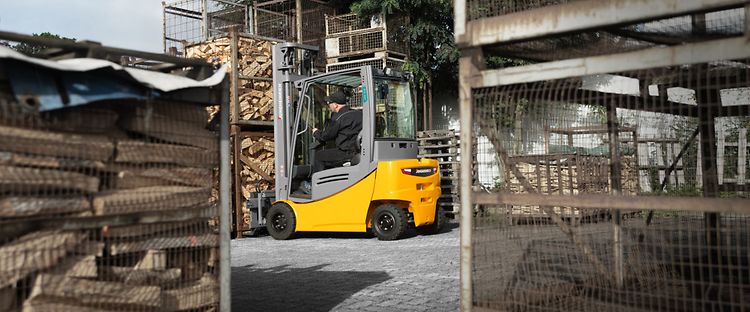 Brugt gaffeltruck 