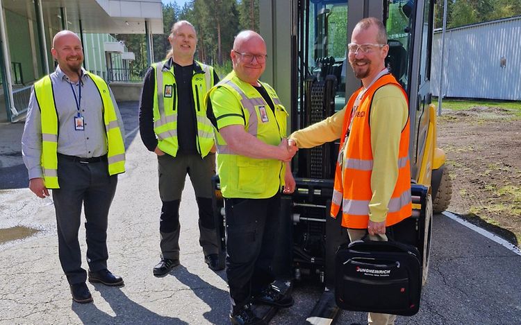 Abloy ja Jungheinrich sopimukseen sähkötrukista