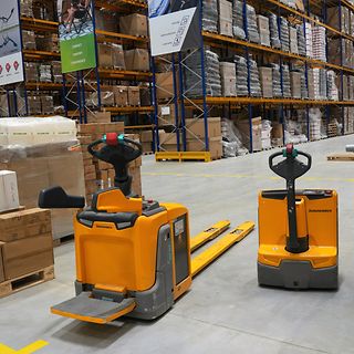 Elektrische palletwagens bij VAHB