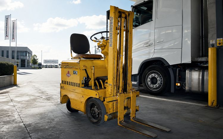 50 jaar JHBE - Oudste heftruck