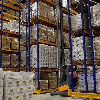 Allround Cargo Handling - reachtruck
