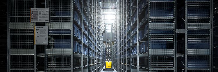 Verticale orderverzameltruck