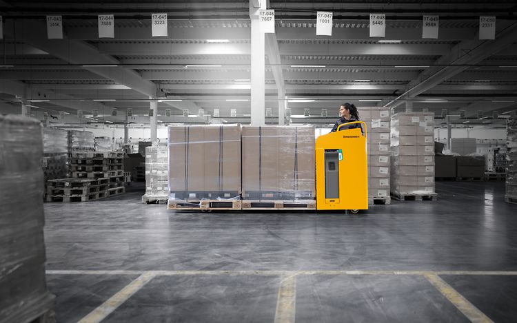 Elektrische transpallet met zitplaats