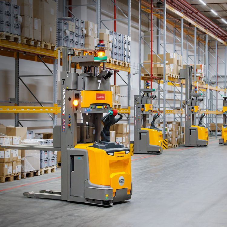 5 raisons de choisir les Automated Guided Vehicles (AGV) | Jungheinrich
