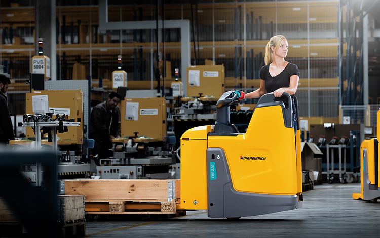 Transpalettes électriques avec plate-forme