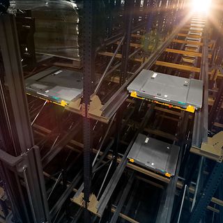 Stage Système de stockage compact par navette