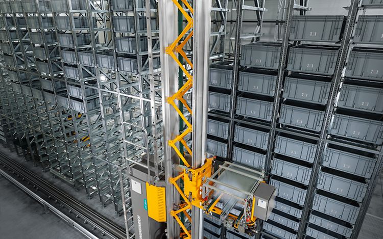 Content Equipamento de movimentação em racks de peças pequenas (3)