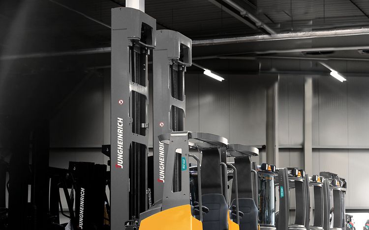 Stage Căutare stivuitoare second-hand